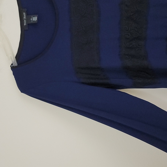 White House Black Market Blue & Black Striped Lace Top M - Picture 4 of 8